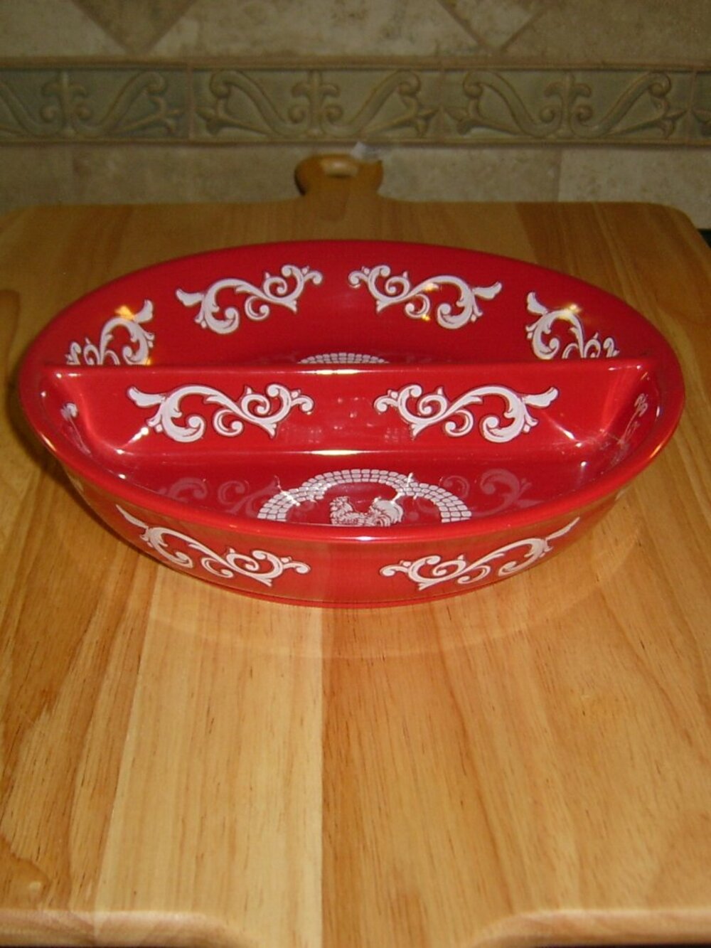 Temp-tations by Tara Doodle Doo Red White Divided Serving Bowl Dish, VGUC